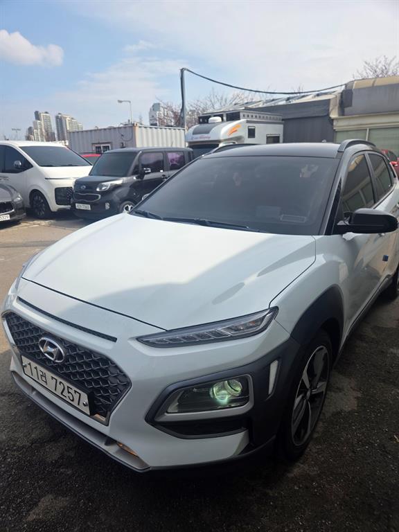 HYUNDAI Kona - Vista 2