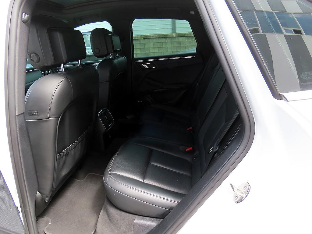 Porsche Macan - Vista 6