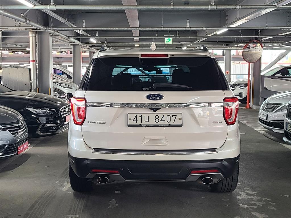 Ford Explorer - Vista 4