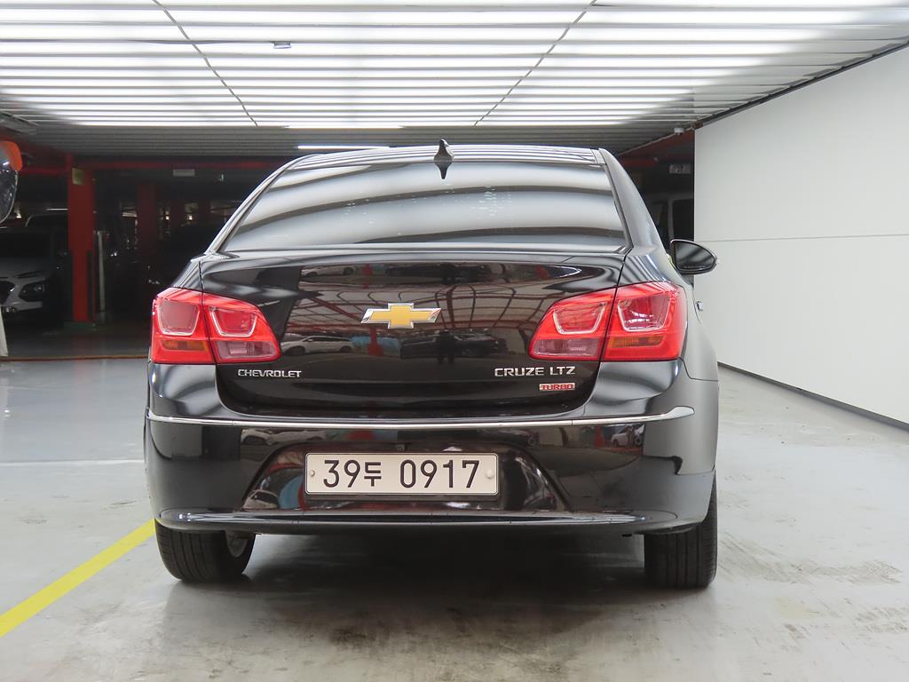 Chevrolet Cruise - Vista 3