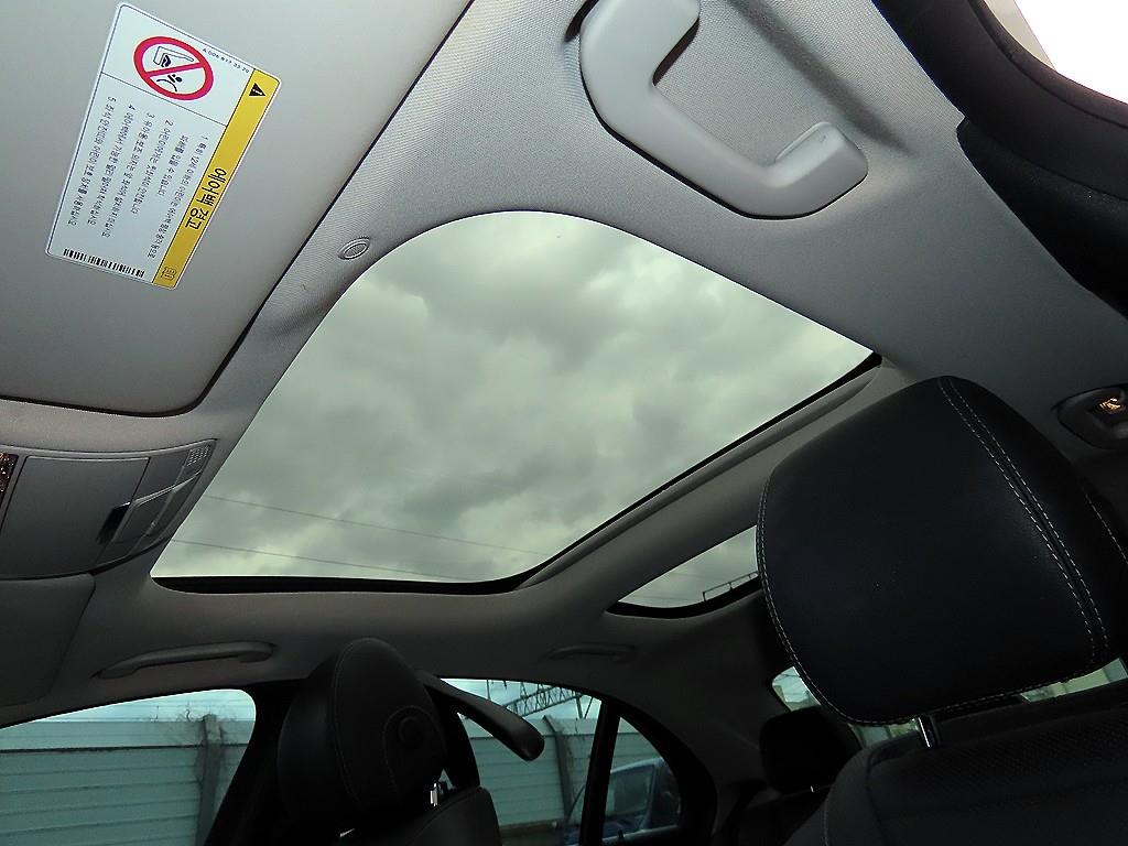 Mercedes Benz E class 2017 Blanco - Importación desde Corea - HF Imports Iquique - Foto 16