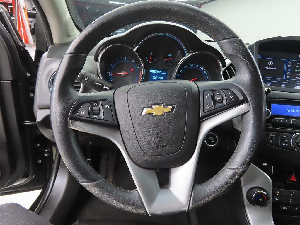 Chevrolet Cruise - Vista 8