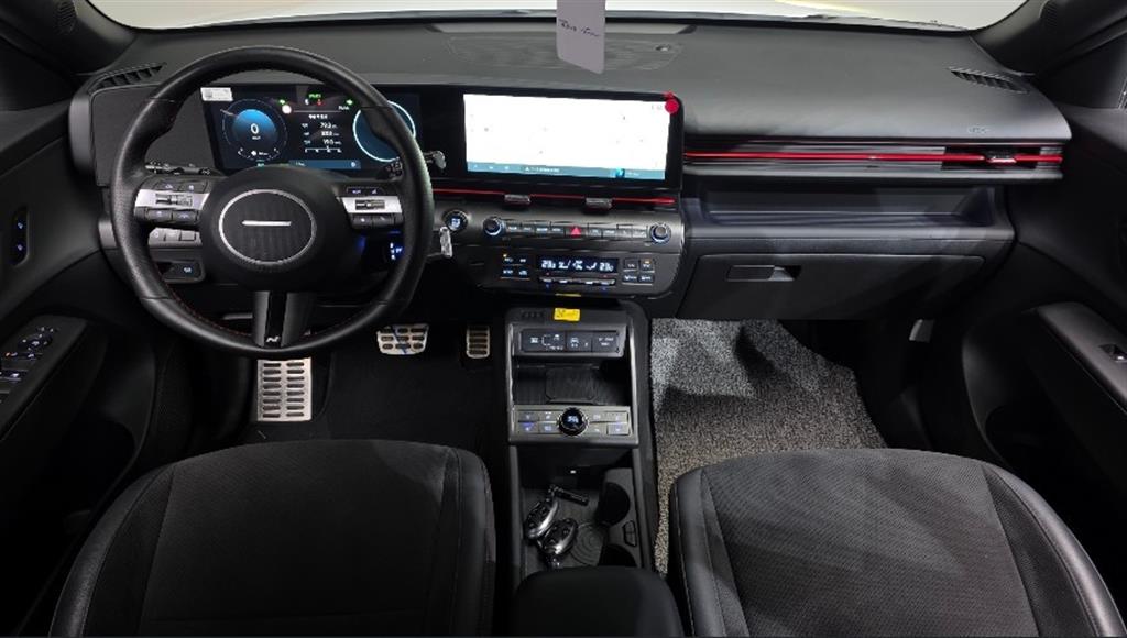 HYUNDAI Kona - Vista 6