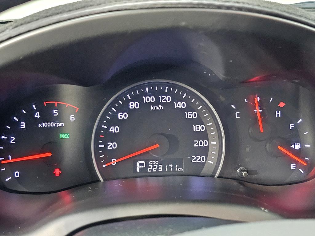 KIA Carnival - Vista 7