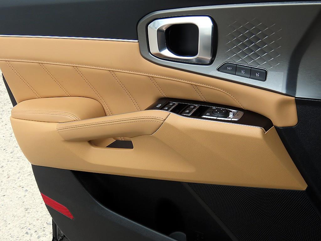 KIA Sorento - Vista 12