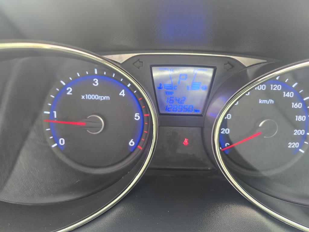 HYUNDAI Tucson - Vista 5