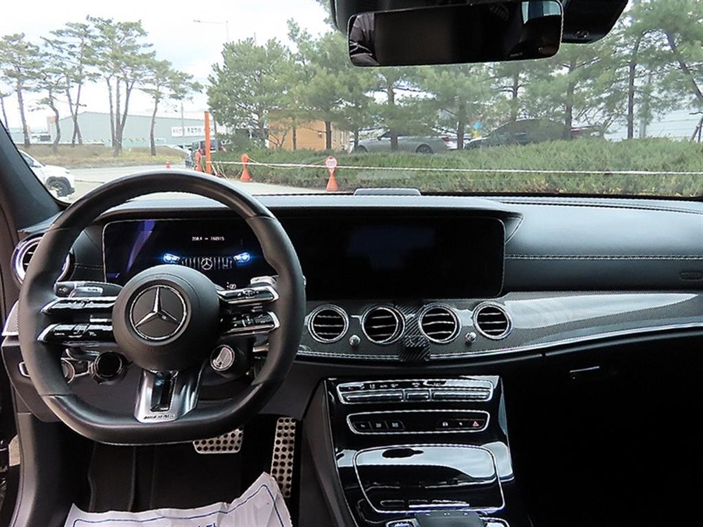 Mercedes Benz E class - Vista 7