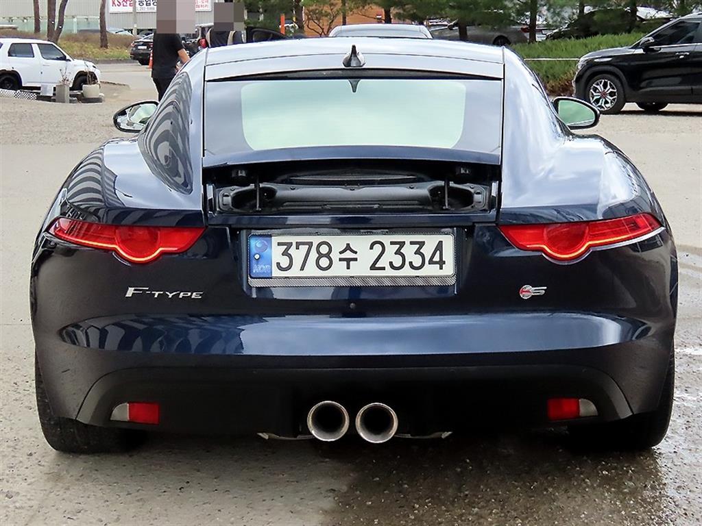 Jaguar F-TYPE - Vista 4
