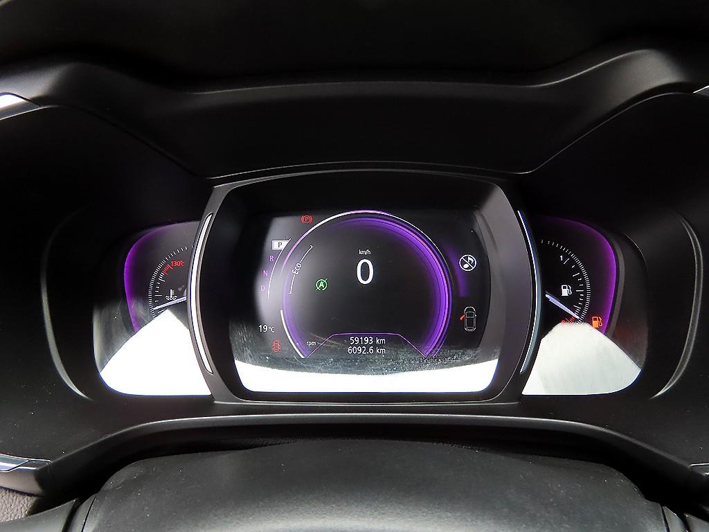 SAMSUNG QM6 - Vista 9