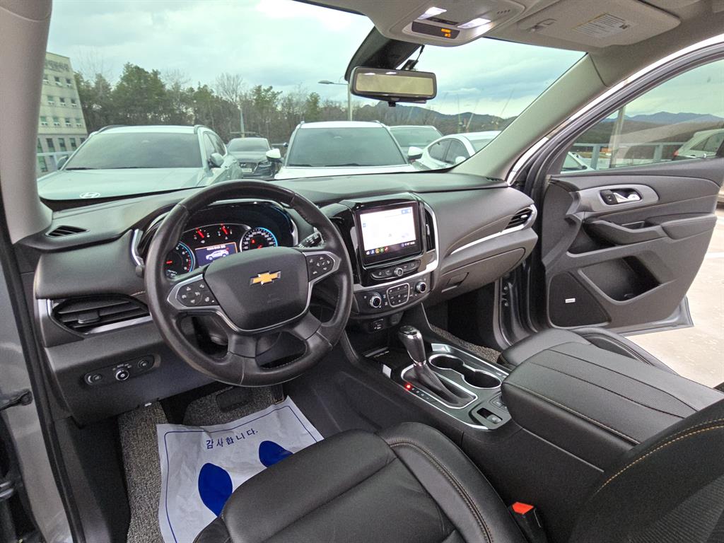 Chevrolet Travers - Vista 8