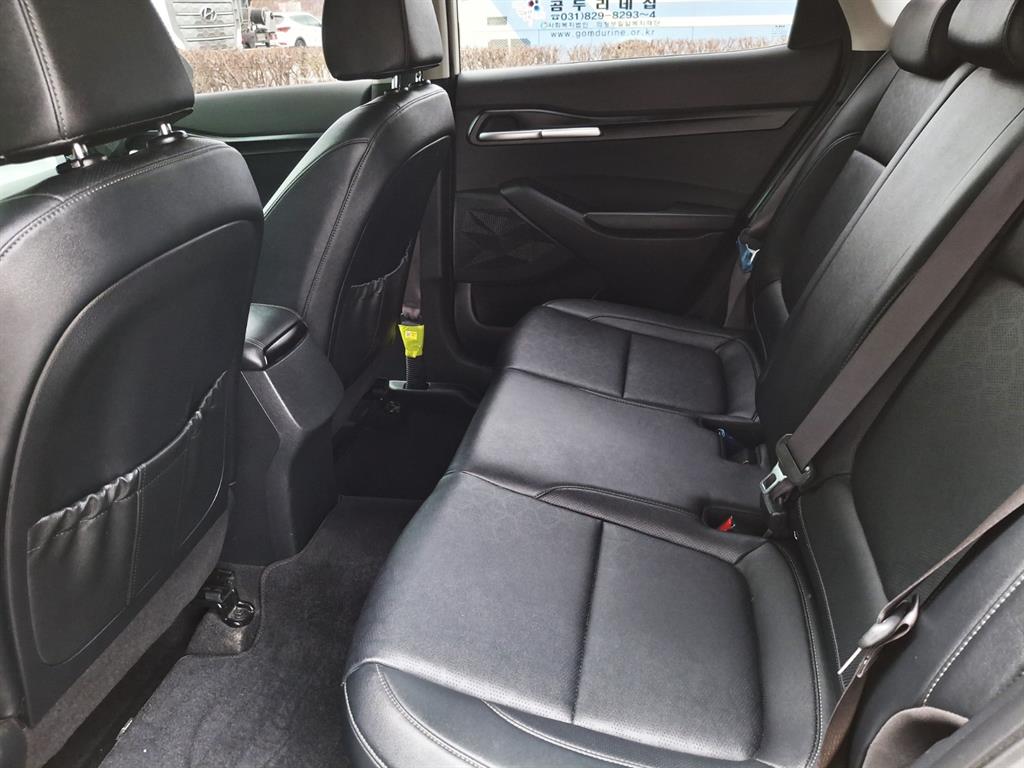 KIA Seltos - Vista 11