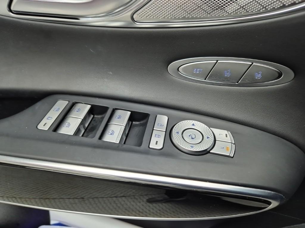 Genesis GV70 - Vista 10