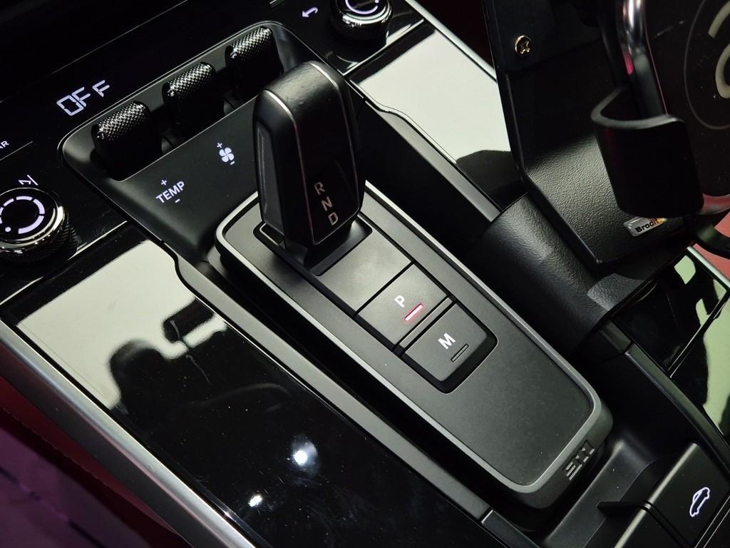 Porsche 911 2021 Negro - Importación desde Corea - HF Imports Iquique - Foto 16