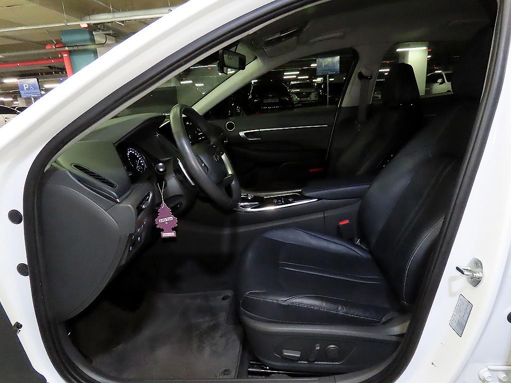 HYUNDAI Sonata - Vista 6