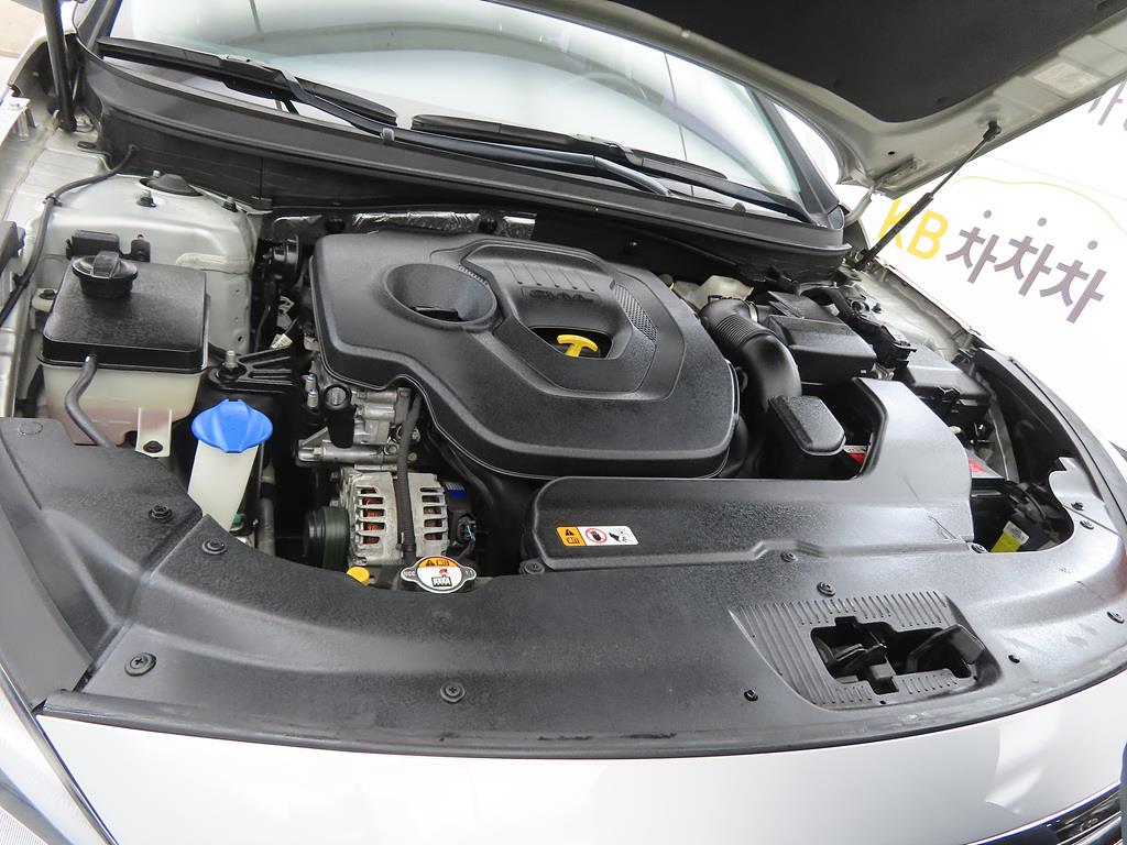 HYUNDAI Sonata 2015 Plateado - Importación desde Corea - HF Imports Iquique - Foto 19