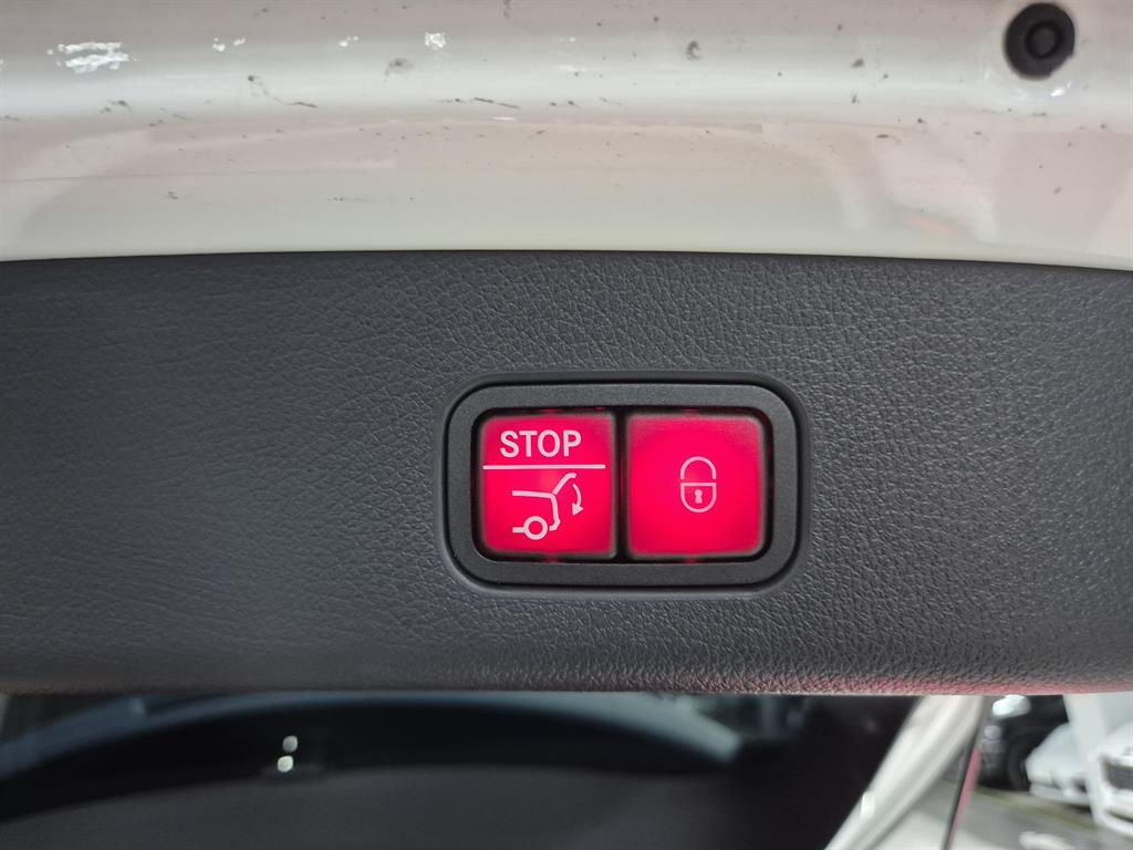 Mercedes Benz GLC Class 2023 Blanco - Importación desde Corea - HF Imports Iquique - Foto 17