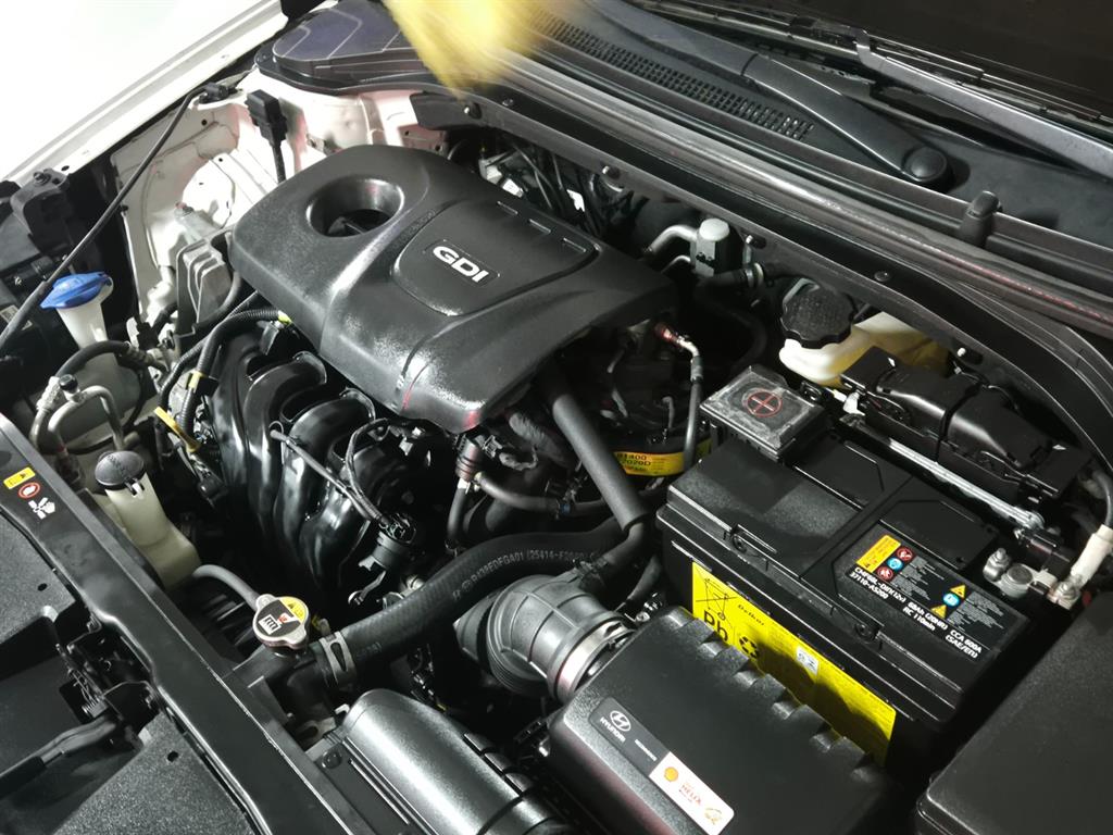 HYUNDAI Avante 2017 Blanco - Importación desde Corea - HF Imports Iquique - Foto 17