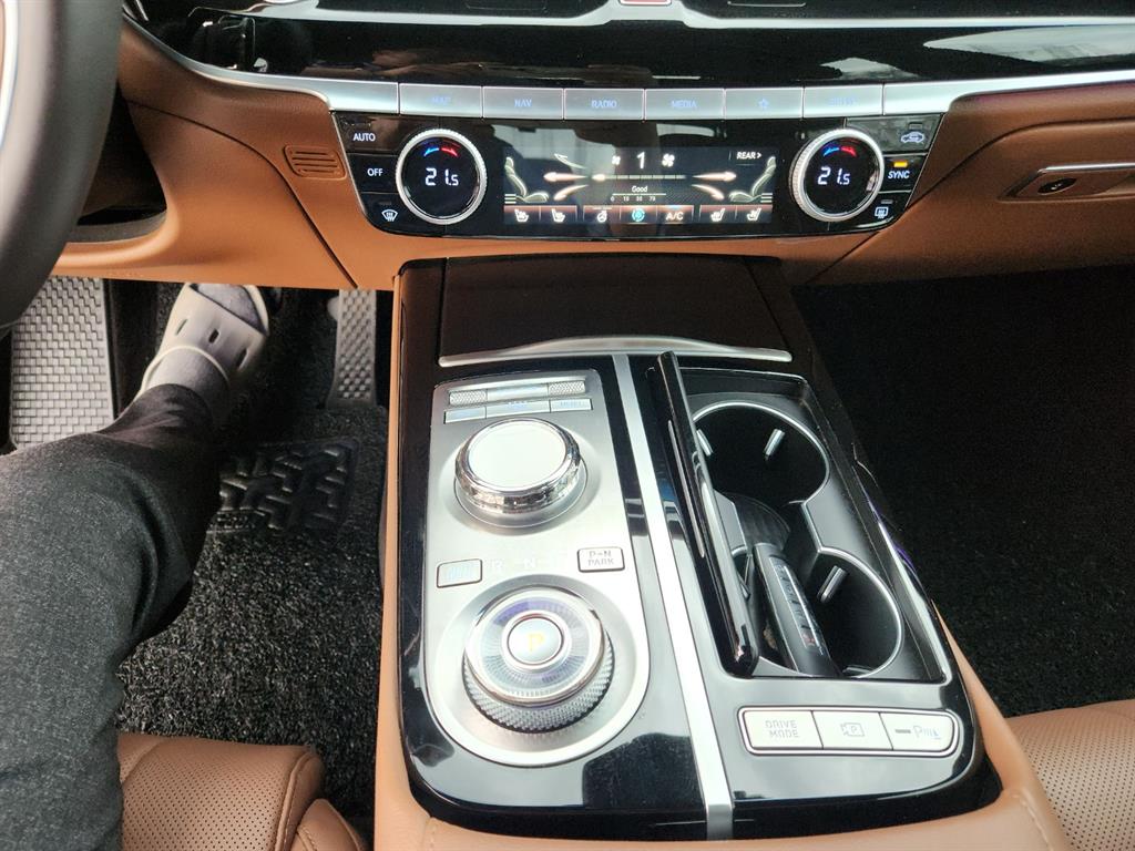 Genesis G80 - Vista 11