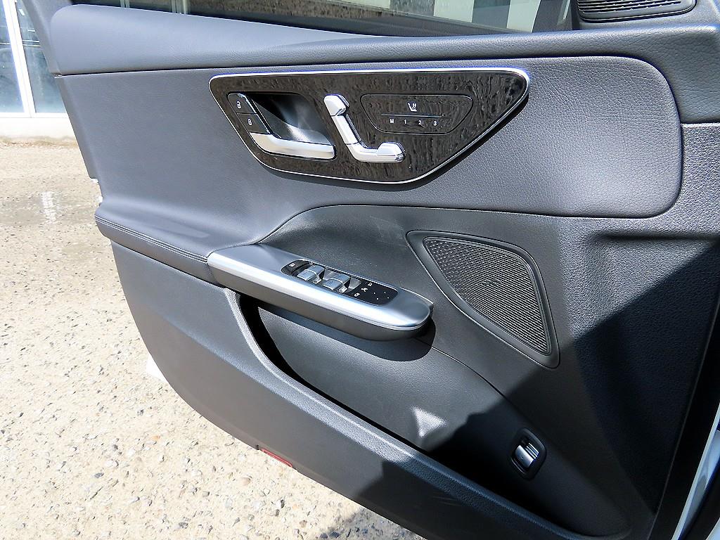 Mercedes Benz C Class - Vista 11