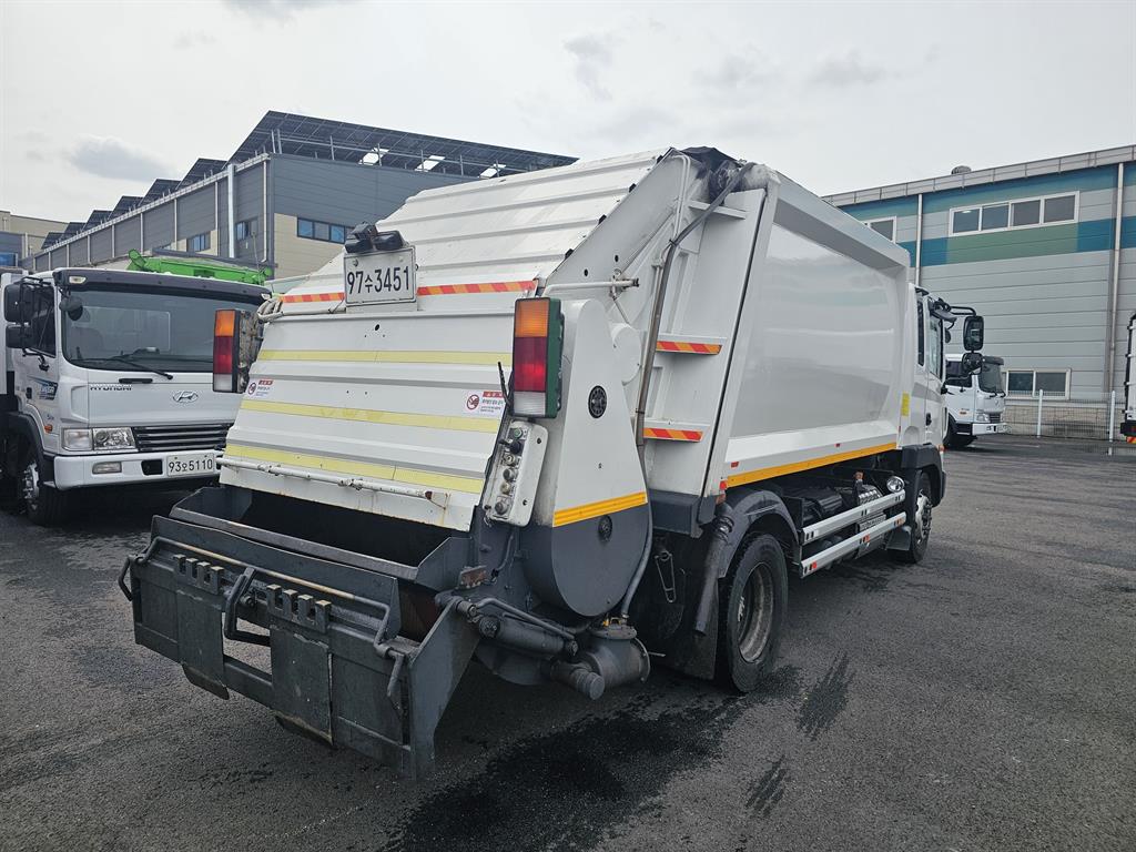 medium and large cargo apChoukJingae - Vista 8