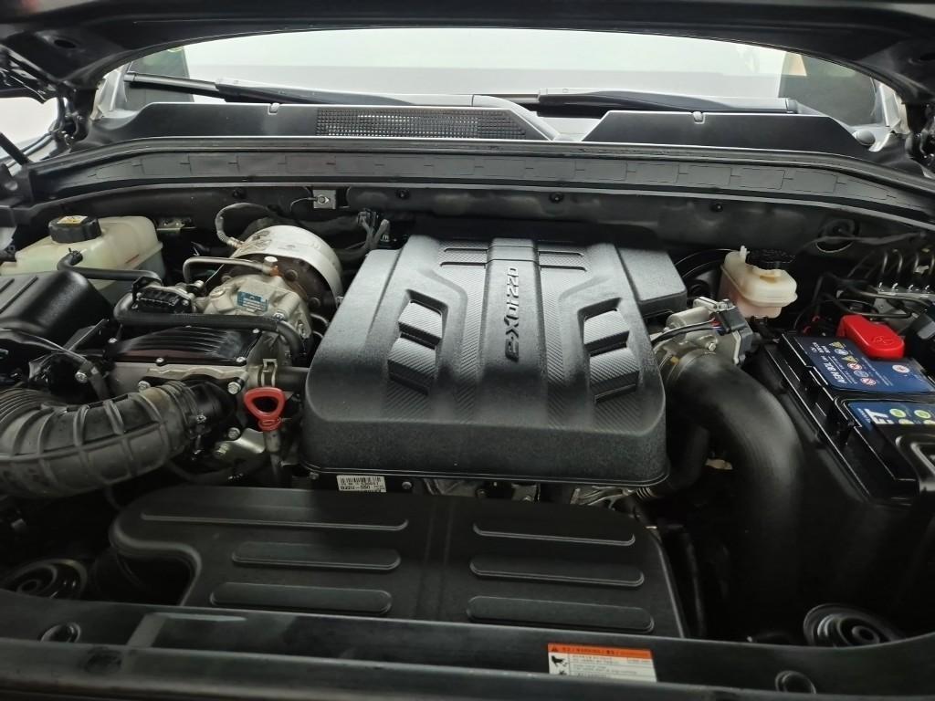 Ssangyong Rexton - Vista 12