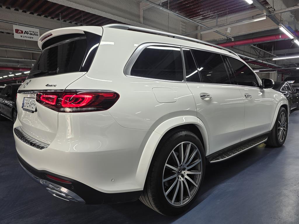 Mercedes Benz GLS Class - Vista 4