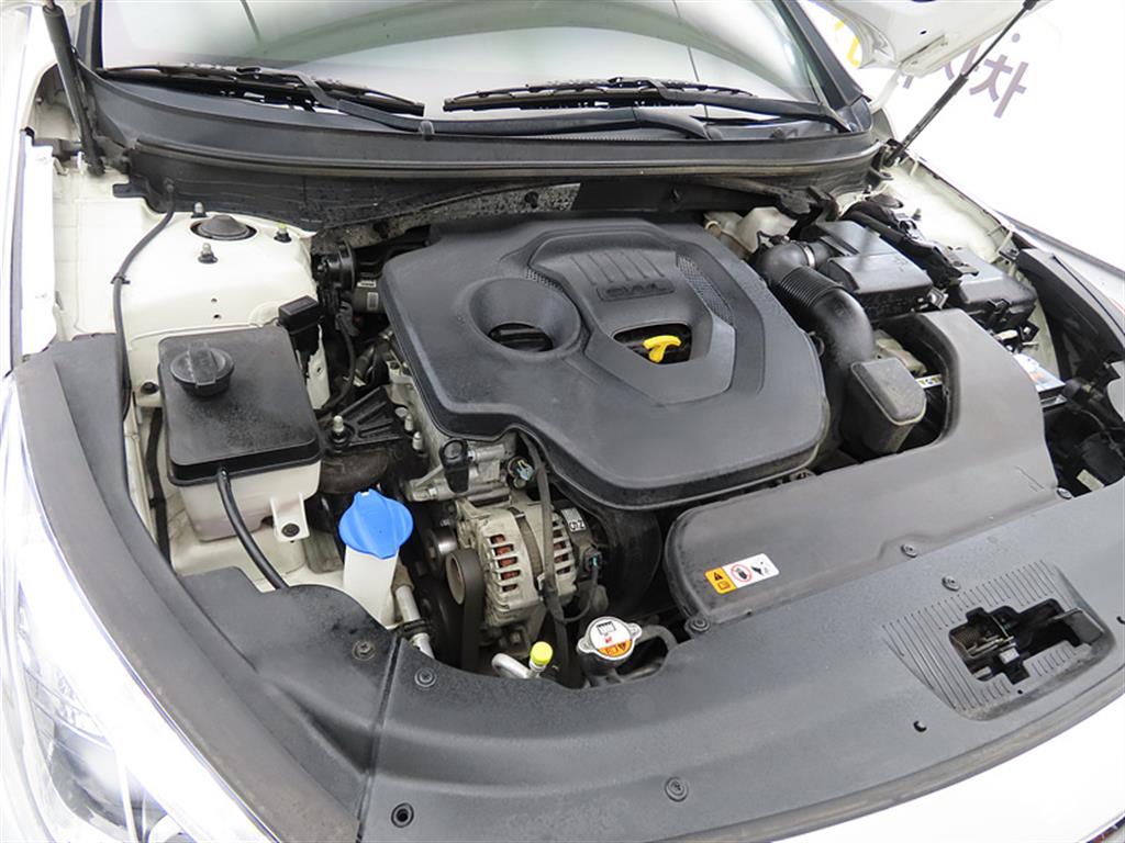 HYUNDAI Sonata 2016 Blanco - Importación desde Corea - HF Imports Iquique - Foto 19