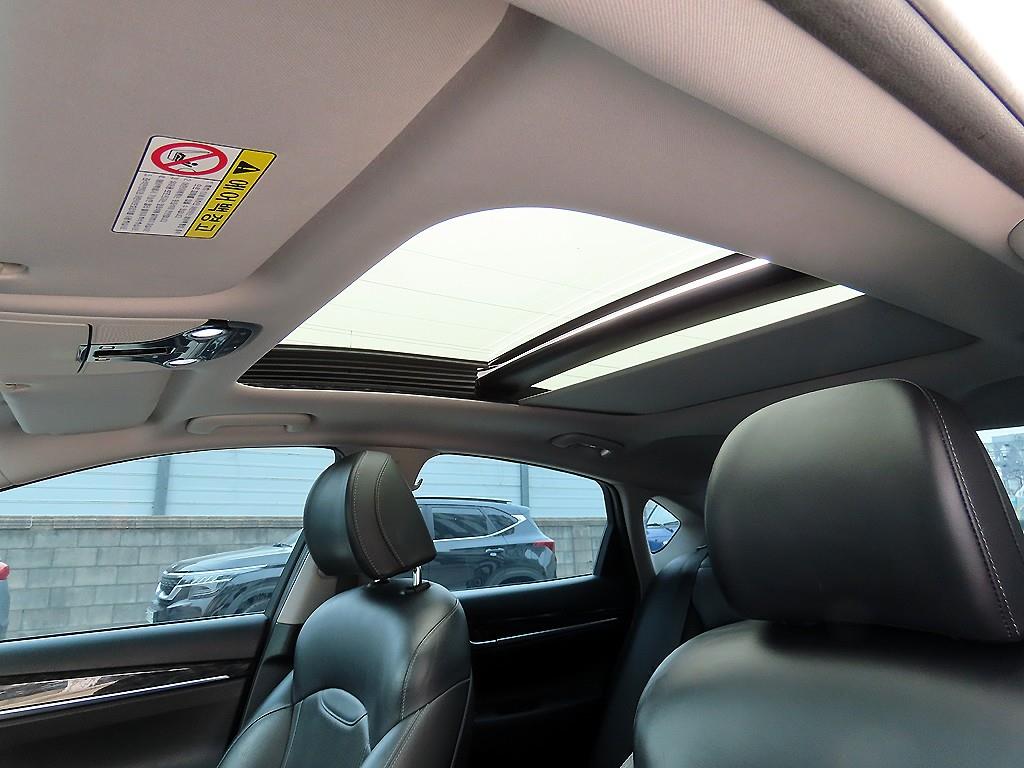 HYUNDAI Grandeur 2018 Blanco - Importación desde Corea - HF Imports Iquique - Foto 17