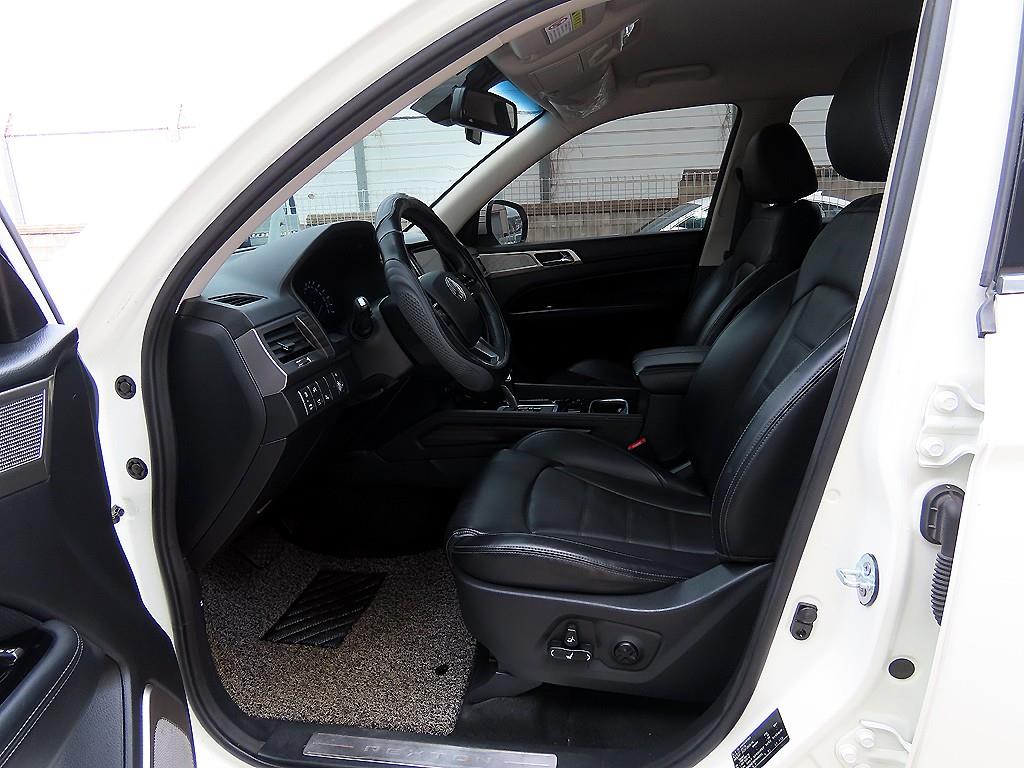 Ssangyong Rexton - Vista 5