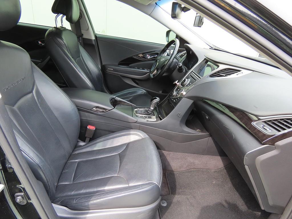 HYUNDAI Grandeur - Vista 9