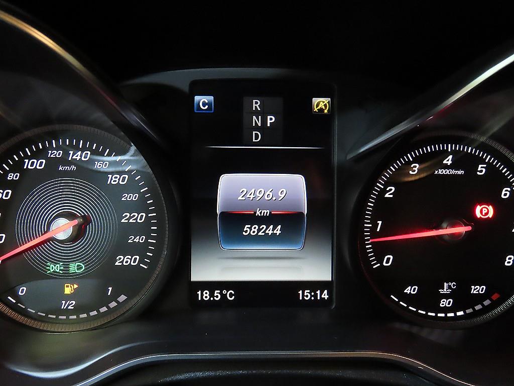 Mercedes Benz C Class - Vista 11