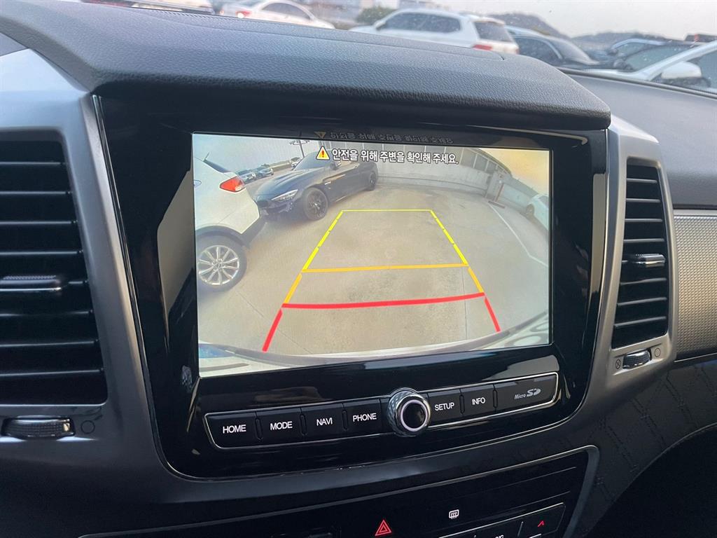 Ssangyong Rexton - Vista 10