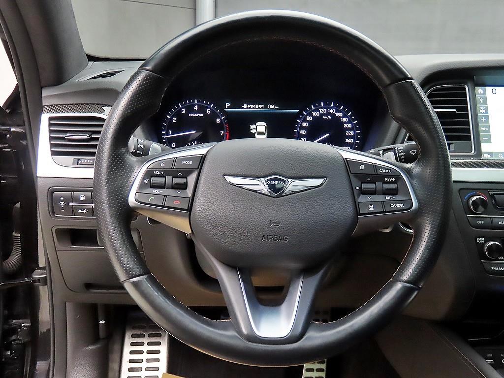 Genesis G80 - Vista 9