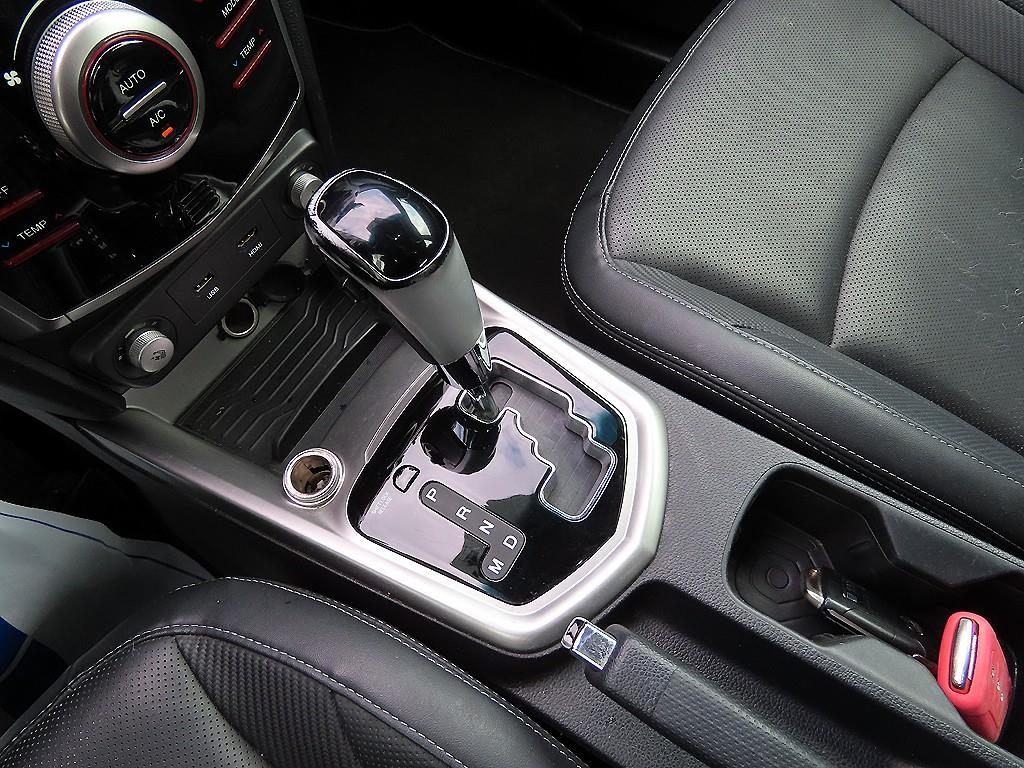 Ssangyong Tivoli - Vista 10