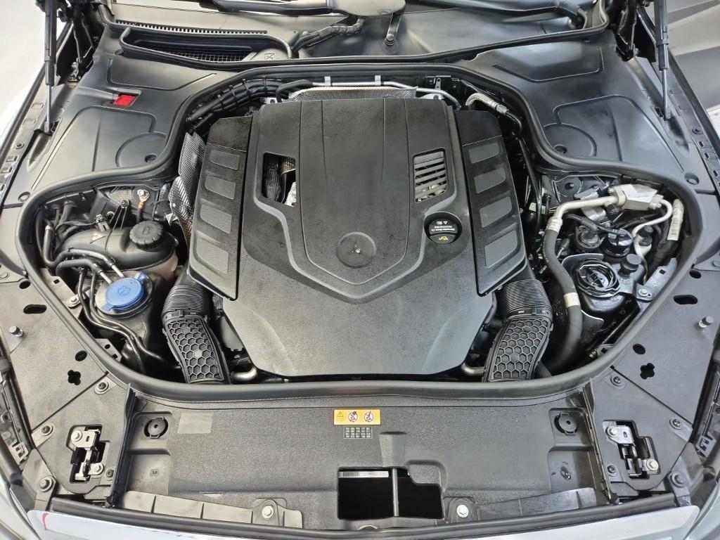 Mercedes Benz S Class - Vista 5