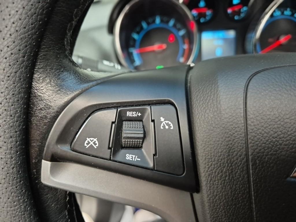 Chevrolet Cruise - Vista 7