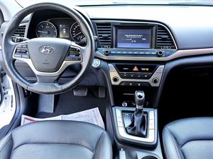 HYUNDAI Avante - Vista 10