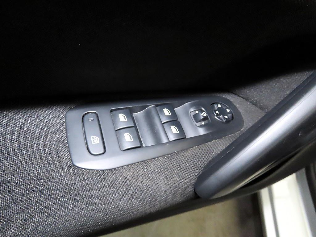 Peugeot 308 2016 Gris - Importación desde Corea - HF Imports Iquique - Foto 13