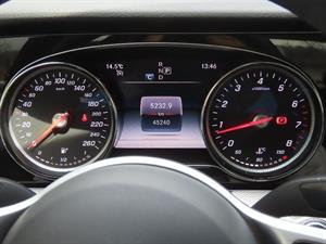 Mercedes Benz E class - Vista 10