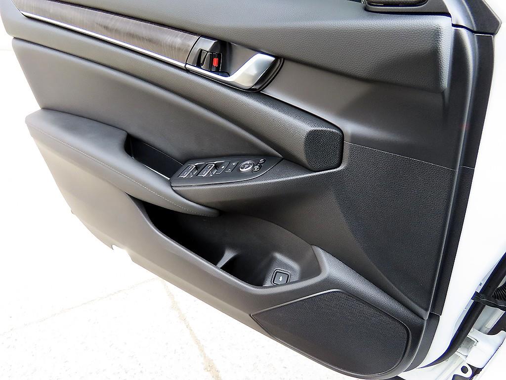 Honda Accord - Vista 11