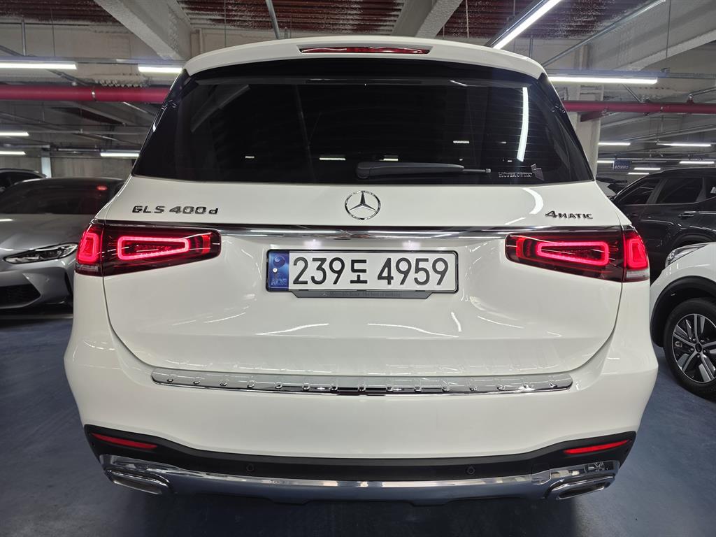 Mercedes Benz GLS Class - Vista 5