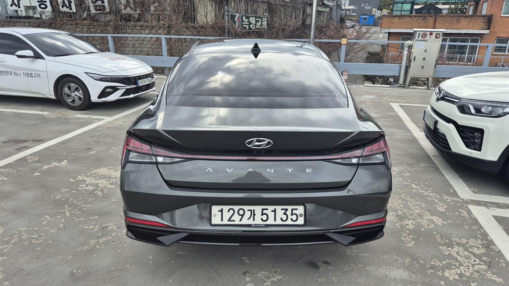 HYUNDAI Avante 2021 Gris - Importación desde Corea - HF Imports Iquique - Foto 17