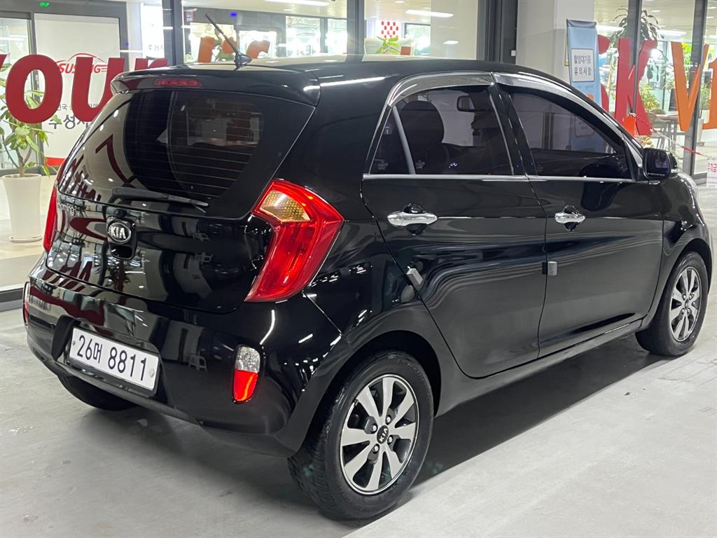 KIA Morning - Vista 4