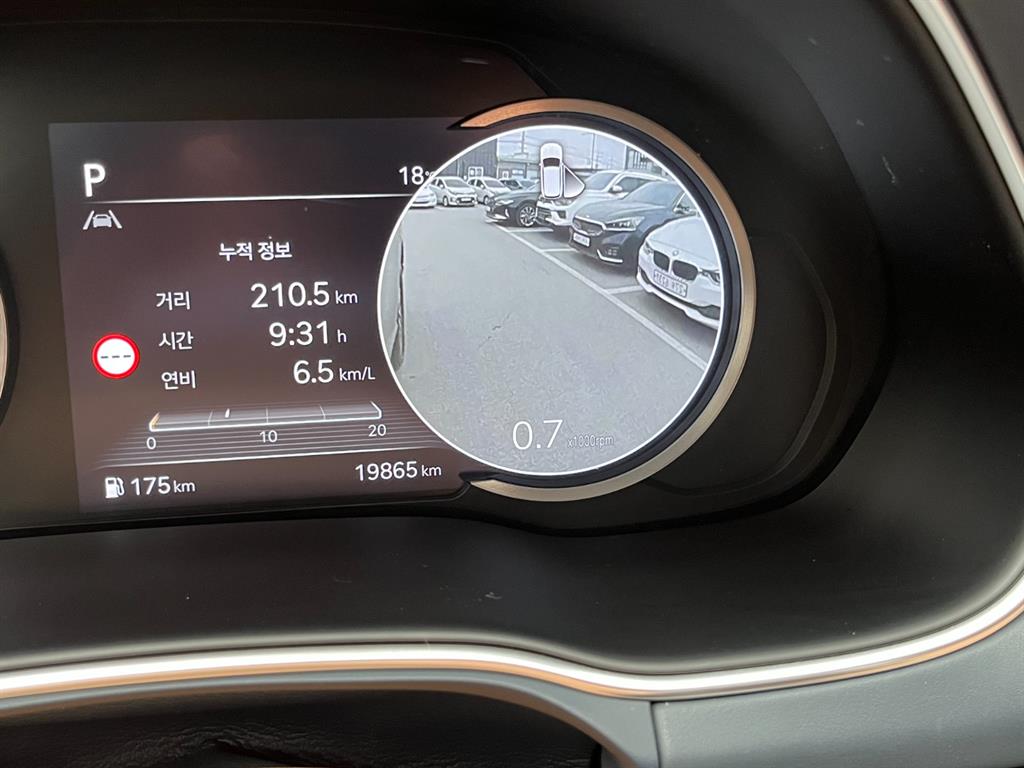 Genesis GV80 - Vista 7