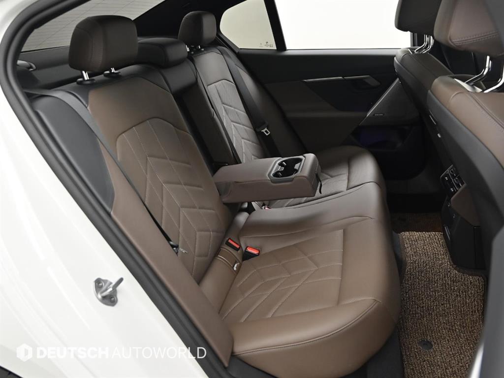 BMW 5 Series - Vista 12