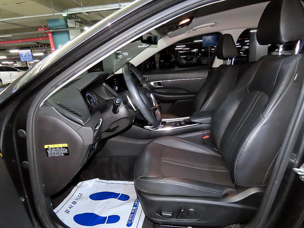 HYUNDAI Sonata - Vista 6