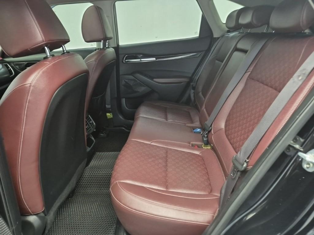 KIA Seltos - Vista 12