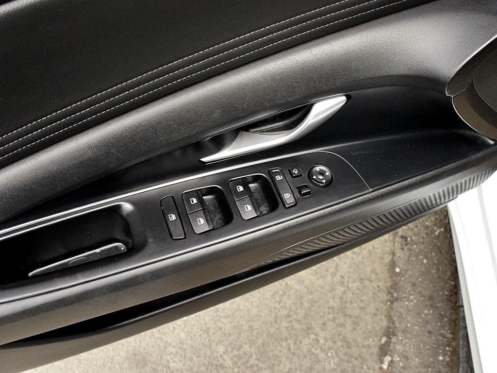 HYUNDAI Avante 2022 Blanco - Importación desde Corea - HF Imports Iquique - Foto 13