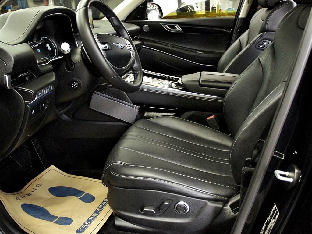 Genesis GV80 - Vista 9