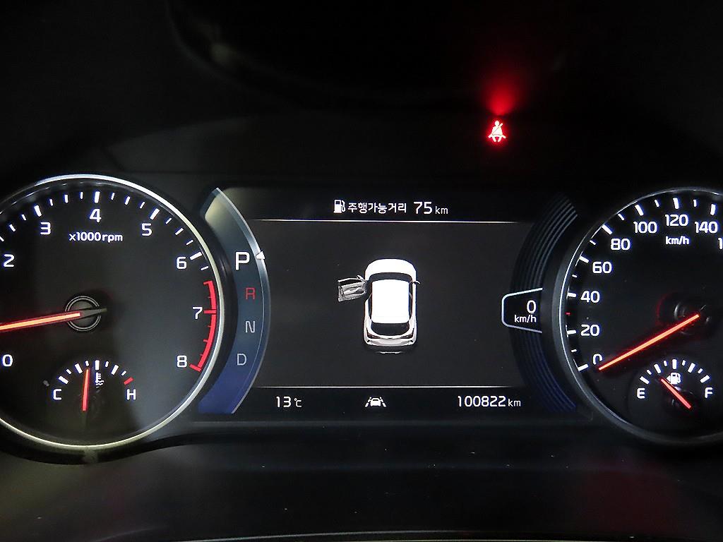 KIA Seltos - Vista 9